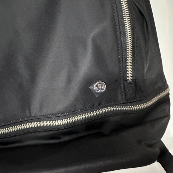 NWOT Lululemon City Adventurer Backpack 20L - Picture 7 of 11
